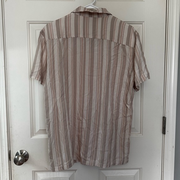Pacsun Button up T-Shirt - Picture 3 of 3